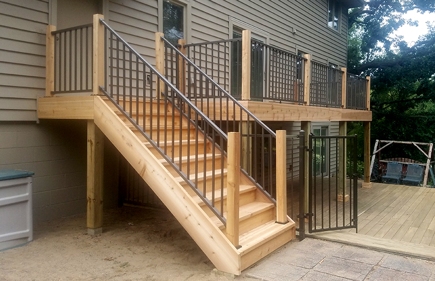 Custom cedar deck construction video