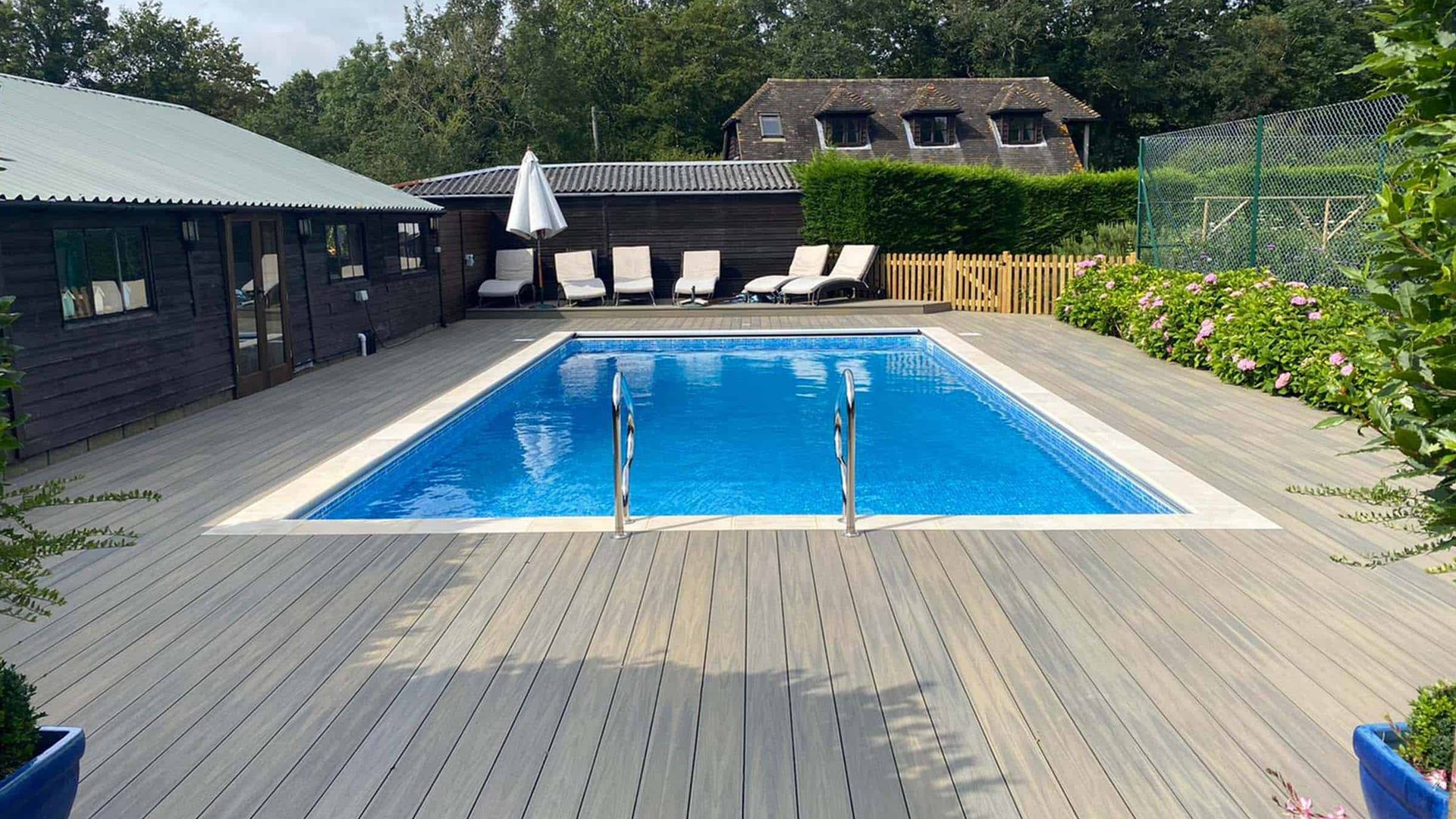 Pool Decks - DreamDecks Inc